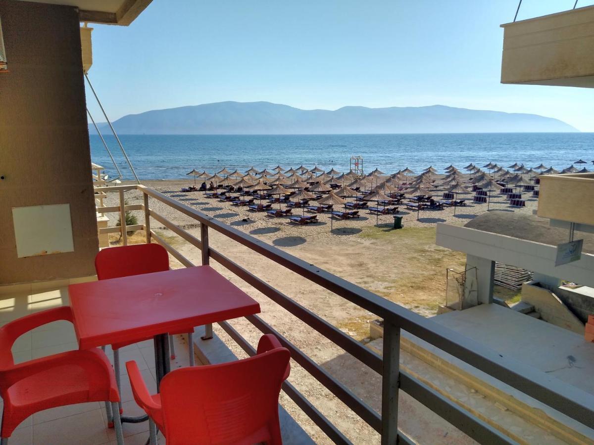 Rass' Apartment Vlorë Exteriör bild